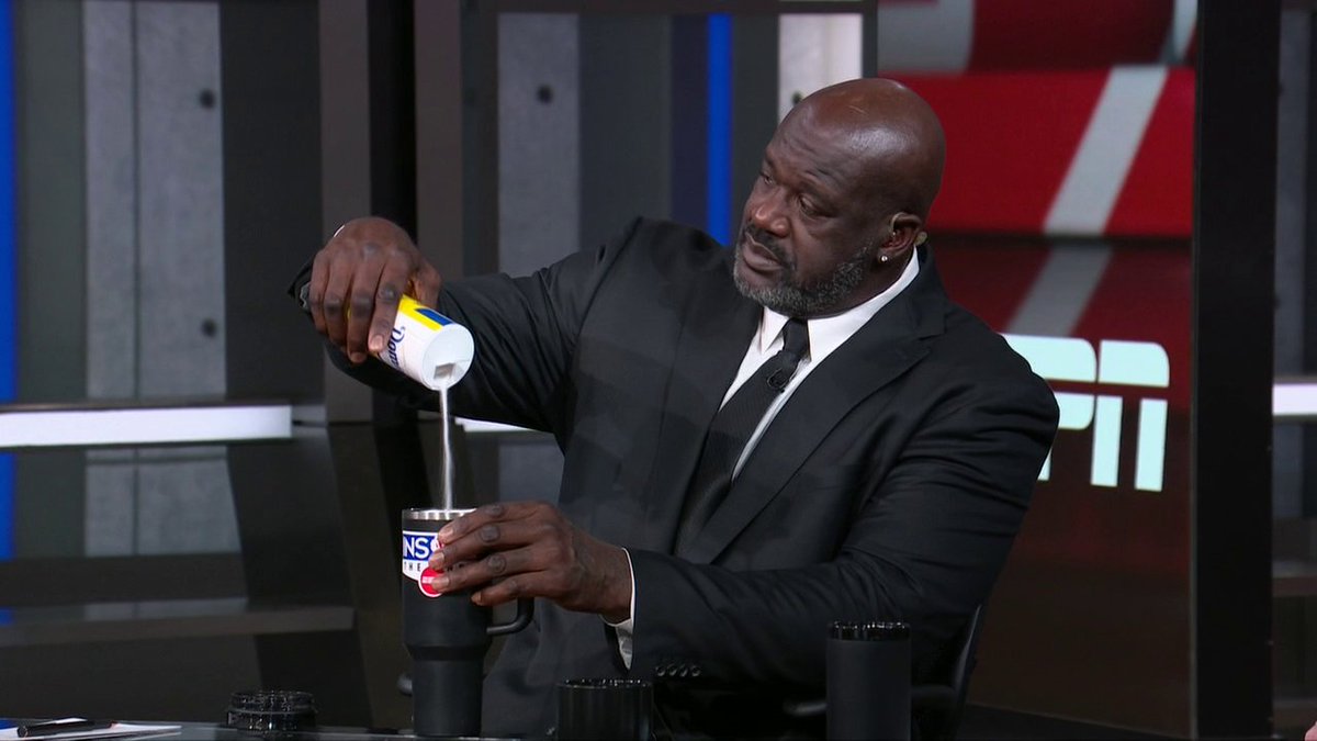 Sugar with a side of tea for SHAQ 😅