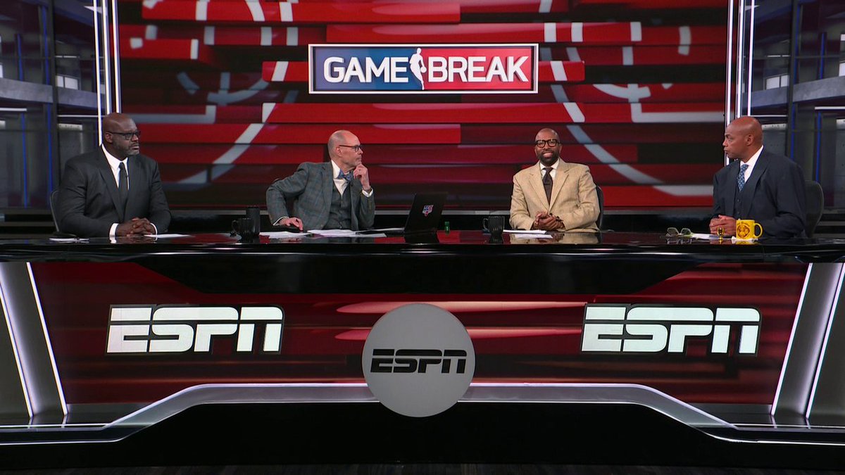 "Watch anyway!" 😂 Kenny Smith wants you to watch the Lakers-Thunder game now on ESPN and the ESPN App 🍿🤩