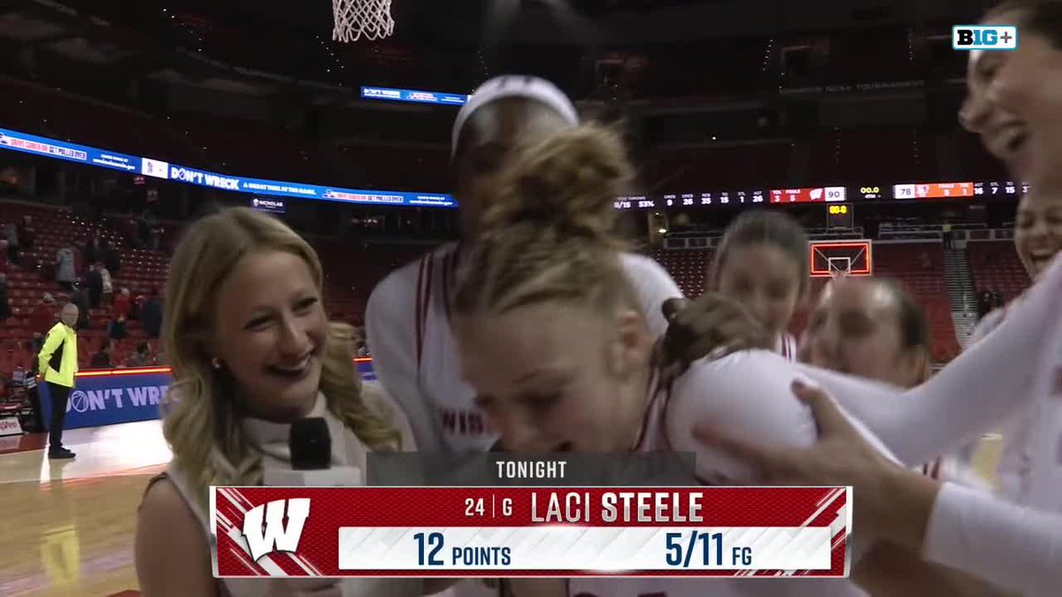 The Badgers weren’t letting Laci Steele have that interview all to herself 🤩 Wisconsin Women’s Basketball