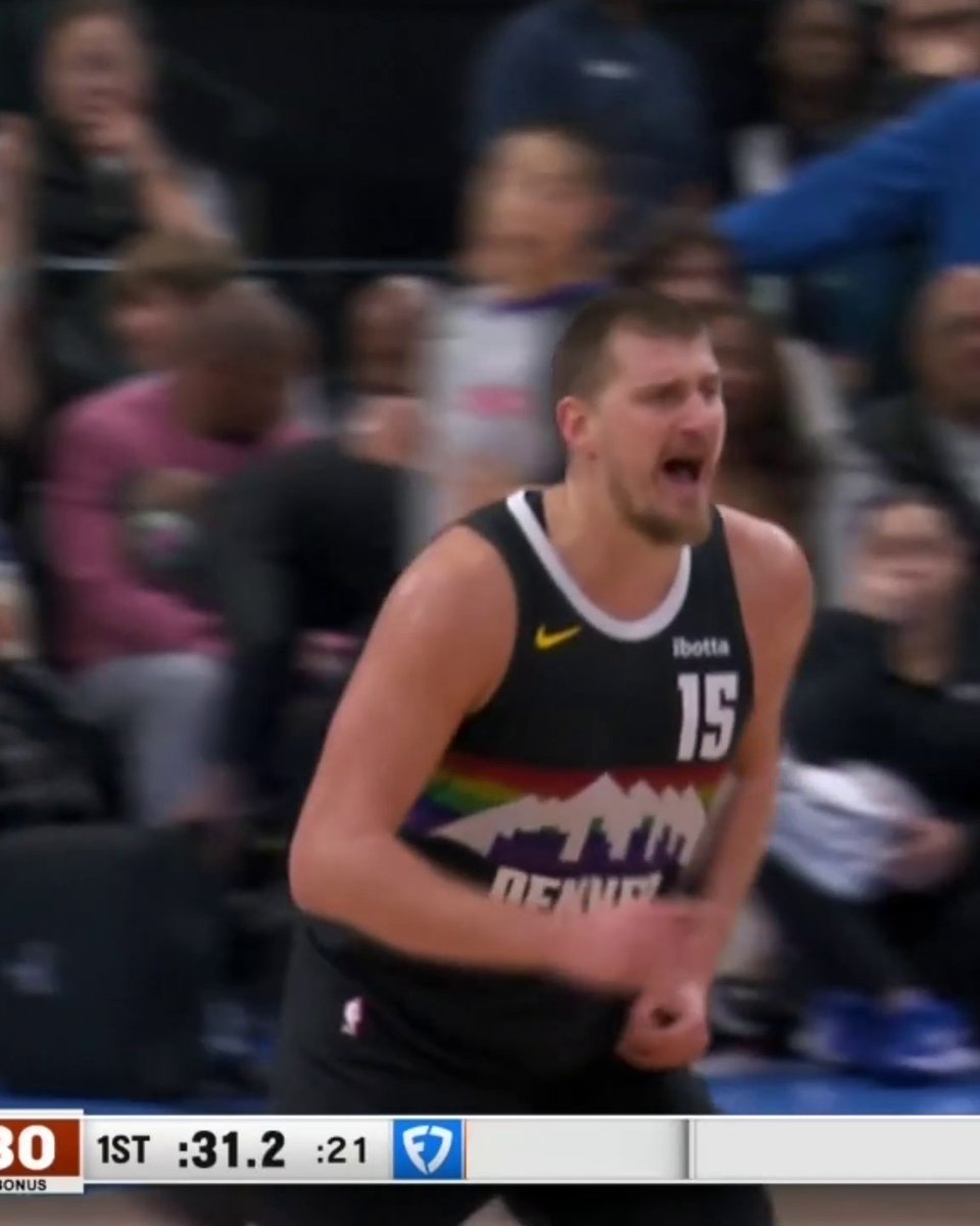 Jokic had 25 PTS in just the FIRST QUARTER 😳 He's not real.