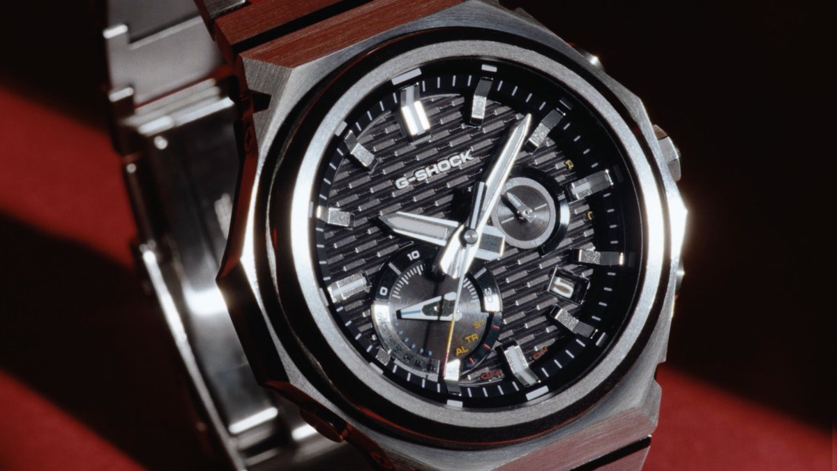 【NEW PRODUCT】 G-SHOCKが長い年月をかけて築き上げた「機能美に根ざしたデザイン思考」に基づき、原点モデルを再構築することで誕生したNew G-STEEL GST-B1000💎 ✅GST-B1000D