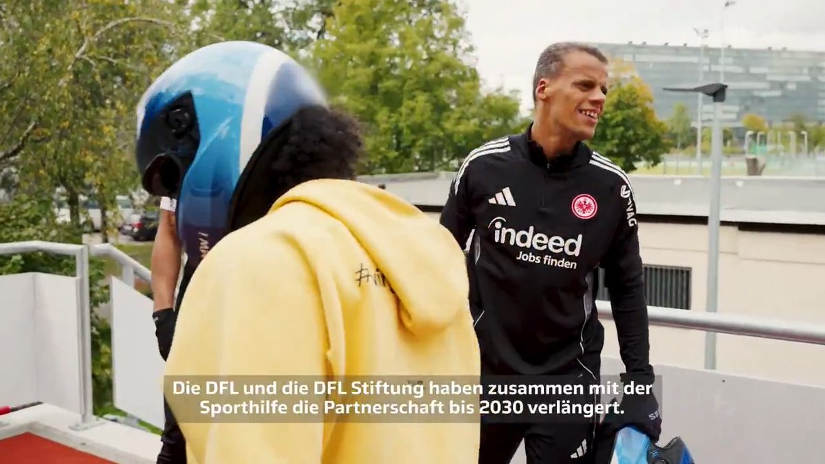 Zwei Perspektiven des Spitzensports ๐ช๐ Deborah #Levi und Timothy #Chandler im Gesprรคch รผber die Bedeutung des Sports in der Gesellschaft und die Stรคrkung von Talenten. Zum Gesamtvideo โก๏ธ