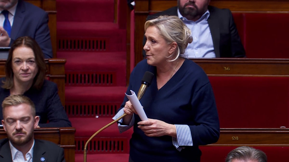Je sais que la gauche a quand même une tendance, celle qui consiste à vouloir interdire tout ce qu'elle n'aime pas : j'aime pas, donc j'interdis. La corrida n'est pas interdite, il paraît totalement anticonstitutionnel d'opérer une forme d'interdiction par le biais fiscal.