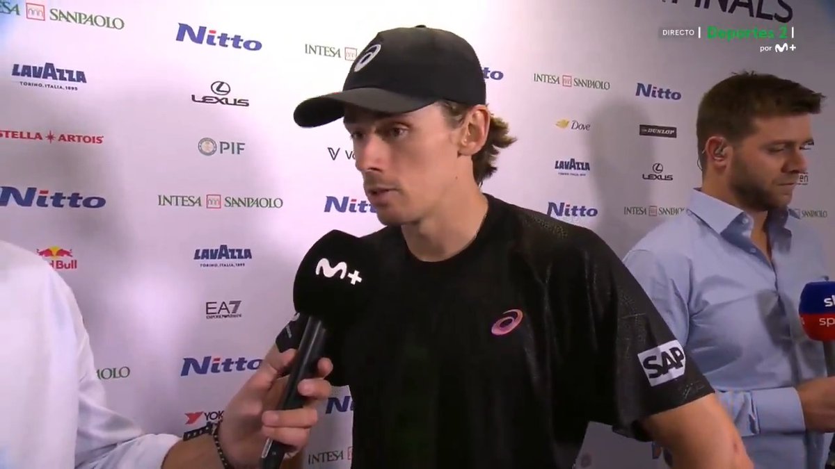 😅 ''Hoy voy a ser el fan número 1 de Carlos Alcaraz...''. De Miñaur necesita la victoria del español para estar en semifinales. #NittoATPFinals #LaPistaDelTenis