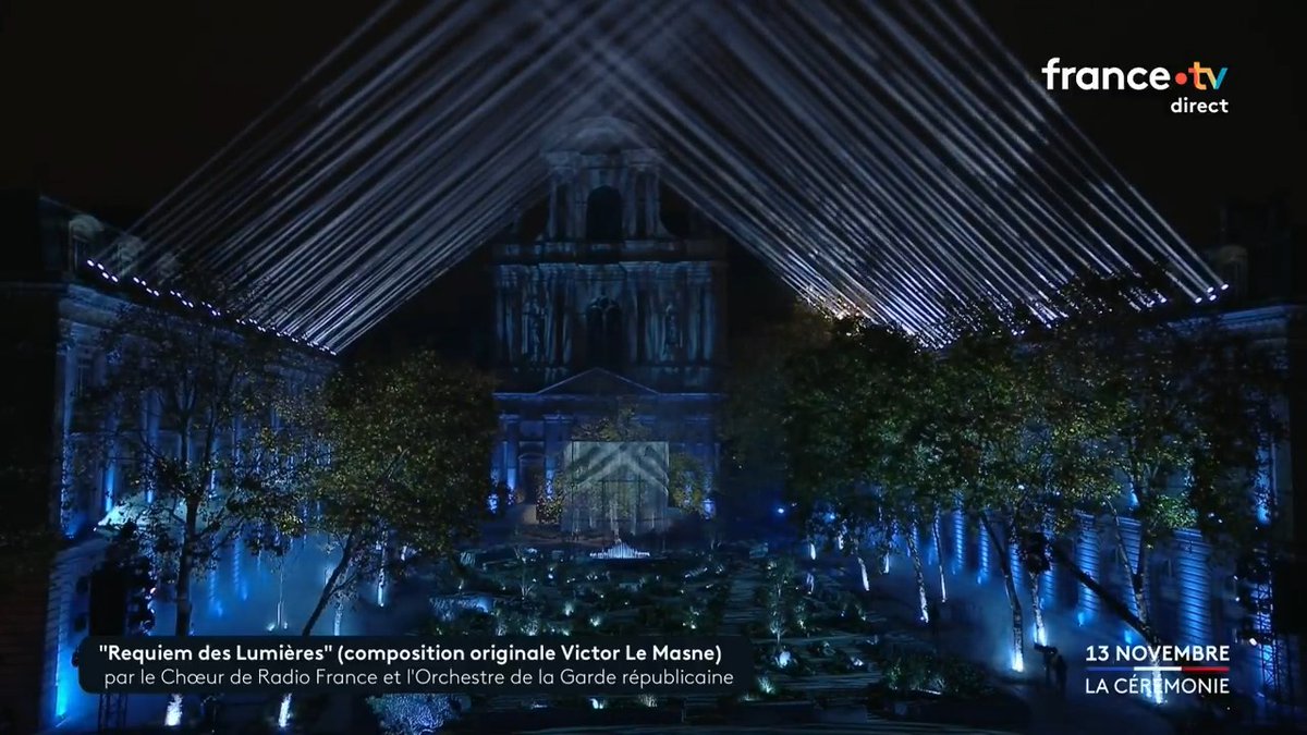 Le Chœur de Radio France et l’Orchestre de la Garde républicaine jouent le "Requiem des Lumières" composé par Victor Le Masne. #13novembre 👉