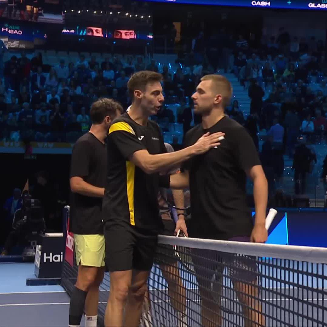 Into the semi-finals ➡️ Cash/Glasspool defeat Granollers/Zeballos 6-3 7-5 to set up an all-British clash1 #NittoATPFinals