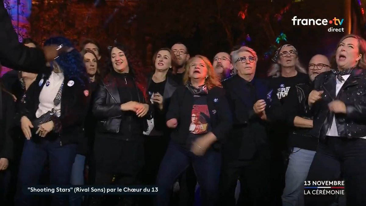 « Mon Amour est plus fort que ta haine ne le sera jamais. » La joie, les sourires et les larmes du Choeur du 13 pour l'émouvant final de la cérémonie. #13novembre