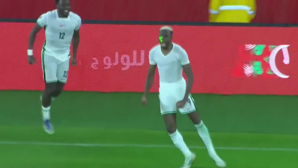 Benjamin Fredrick slicing through the Gabonese defence to tee up Victor Osimhen for his goal. #WCQ