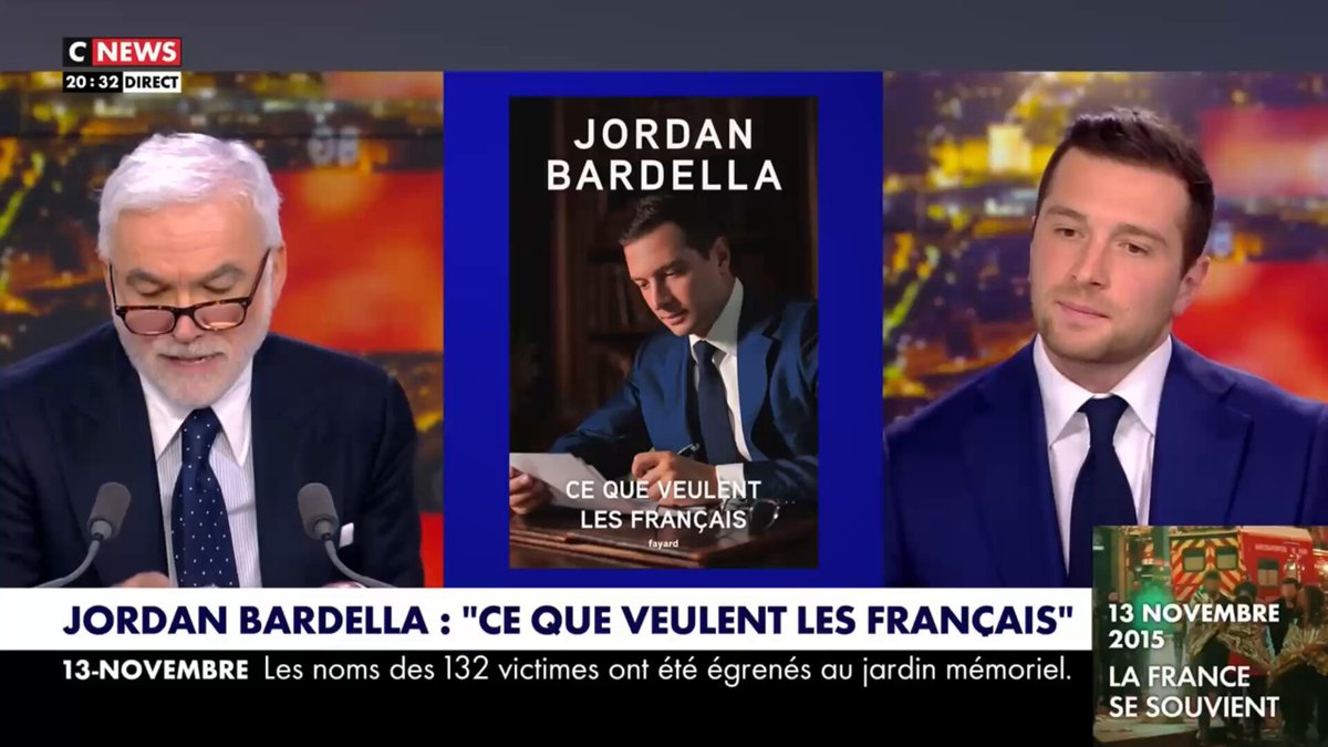 Si je fais de la politique, c'est parce que j'ai été forgé par un sentiment d'urgence : je fais de la politique pour que mon pays ne devienne pas comme le quartier dans lequel j'ai grandi, touché par le communautarisme, par l'islamisation, par l'insécurité.