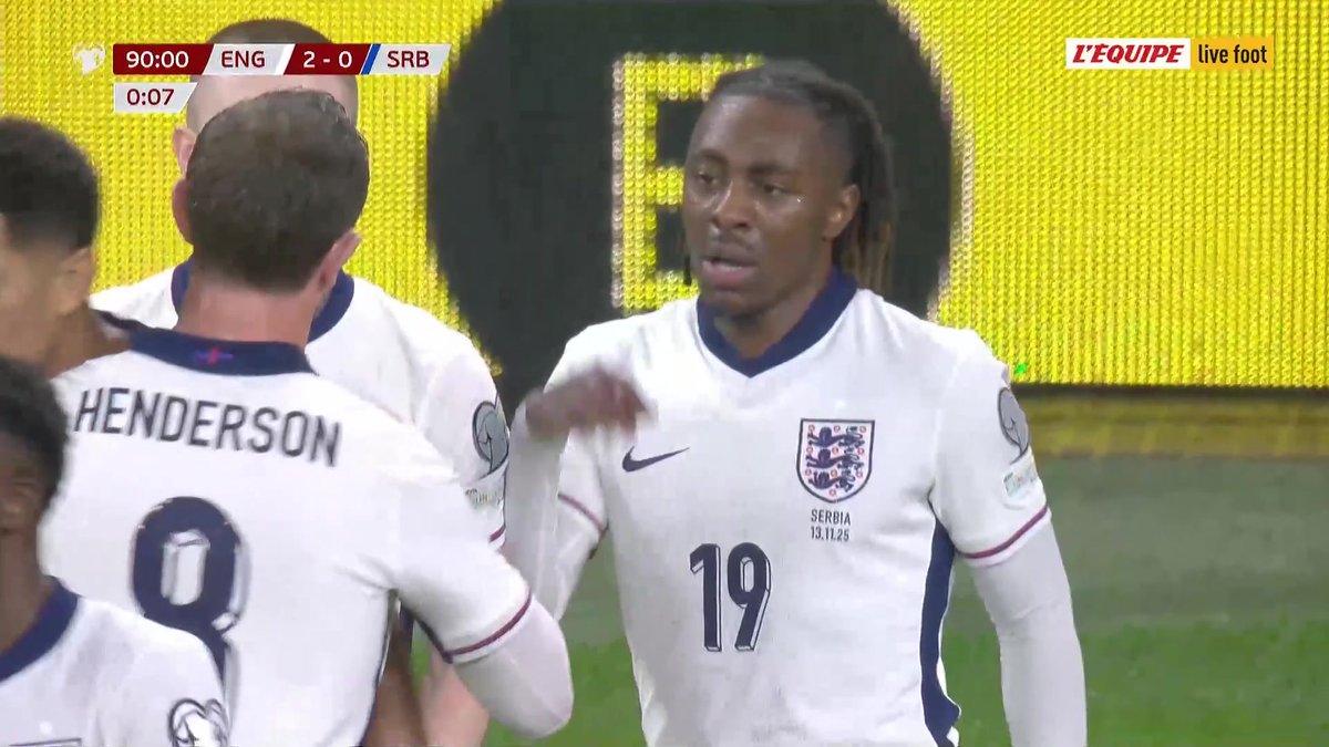 🏴 - 🇷🇸 Superbe but d'Eberechi Eze pour valider la victoire de l'Angleterre face à la Serbie (2-0) ! #lequipeFOOT