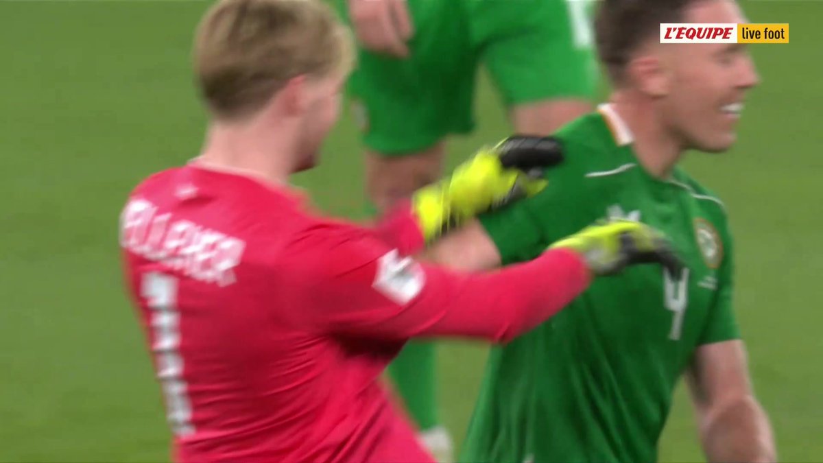 🇮🇪 - 🇵🇹 Le Portugal pouvait se qualifier pour la Coupe du monde ce soir, mais la Seleção s'est finalement écroulée en Irlande, battue 2-0 ! #lequipeFOOT