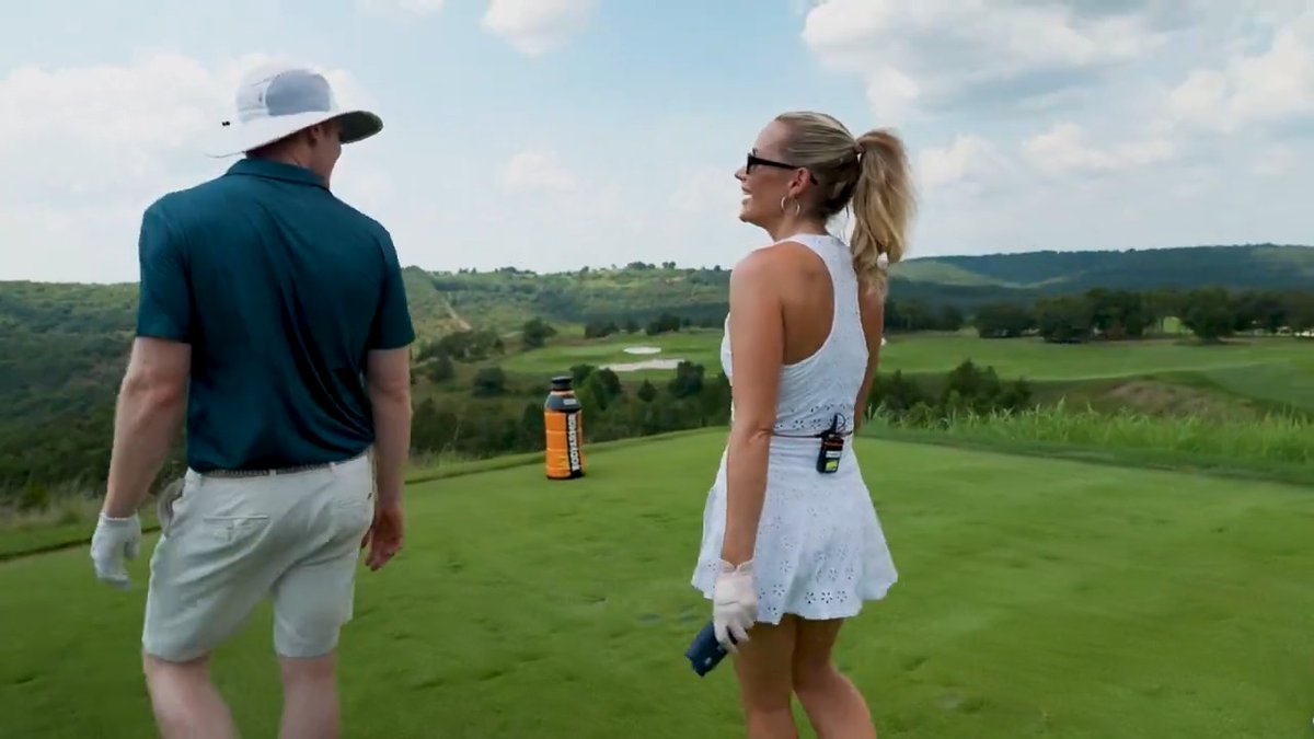 Turns out everyone stops playing nice when there’s $1,000,000 on the line. I love it The Internet Invitational