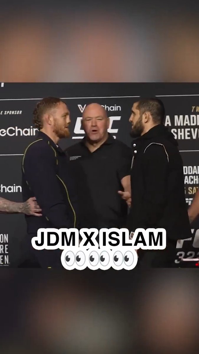 Jack Della Maddalena did NOT want to break eye contact with Islam Makhachev at the #UFC322 press conference 👀