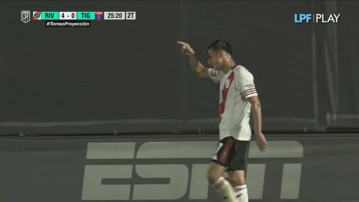 🔥🔝TENES QUE CERRAR EL RIVER CAMP ⚽️GOLAZO DE FREITAS. Gran jugada de los pibes