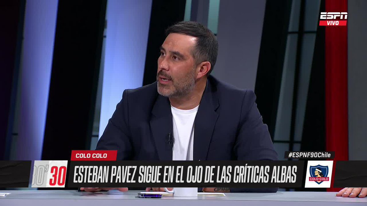 "POCAS VECES VI DENTRO DE UN VESTUARIO A UN JUGADOR QUE SEA CAPITÁN Y QUEDE FUERA DE TODO" Claudio Bravo se refirió a la situación de Esteban Pavez en Colo Colo: "Creo que hay algo más como para que no sea convocado" ▶️ Mira #ESPNF90Chile en el Plan Premium de #DisneyPlus.