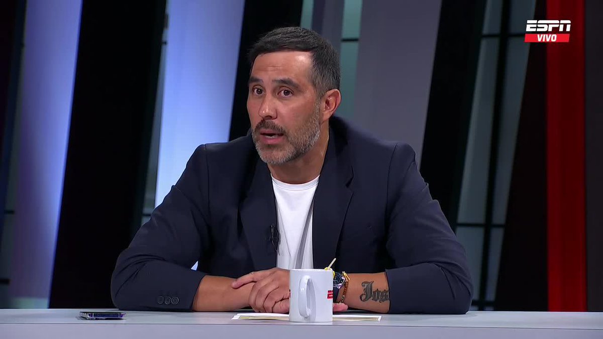 "LA ATAJADA QUE MÁS ME NOMBRA LA GENTE EN LA CALLE ES LA FINAL DE COLO COLO CON LA U" Claudio Bravo reveló cuáles son las tapadas más recordadas por los hinchas, donde está el penal a Mayer Candelo y el cabezazo a Sergio Agüero en la Copa América Centenario.