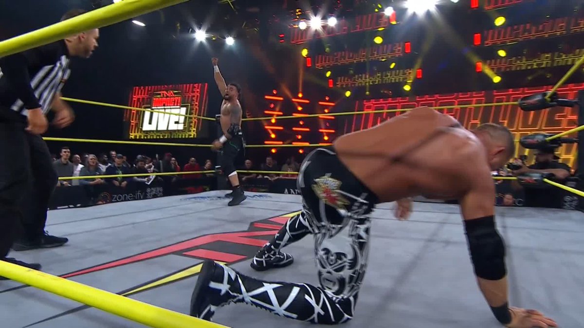 #ANDNEW FRANKIE KAZARIAN DEFEATED MIKE SANTANA FOR THE TNA WORLD CHAMPIONSHIP!! #TNAiMPACT