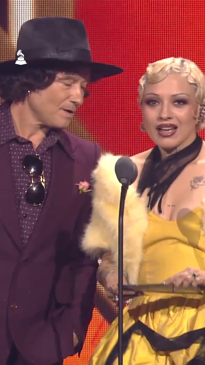 ¡Felicidades! @alejandrosanz, Grabación del Año 🎶👏👏👏 #LatinGRAMMY