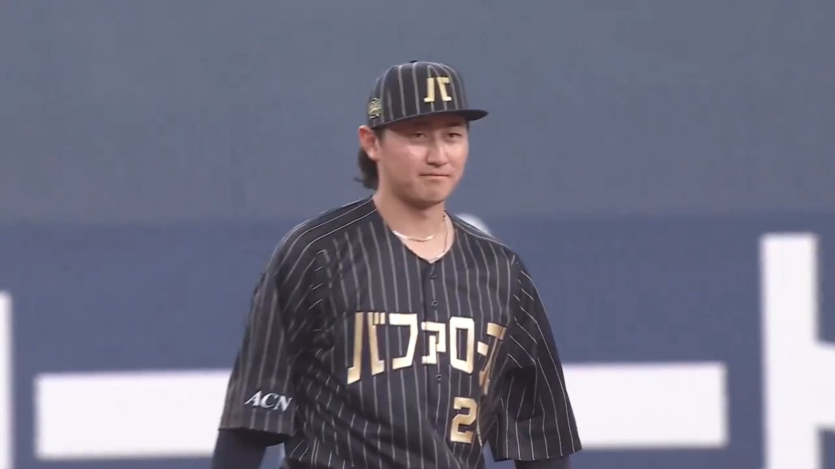／ ㊗️2025年度 #三井ゴールデン・グラブ賞 ✨ オリックス #紅林弘太郎 選手🏆 ＼ 紅林選手の2025年の素晴らしいプレーを一気見👀 みなさんが印象に残ったプレーはどれですか❓ #Bs2025 👇試合の見逃し視聴はパーソル パ・リーグTVで！