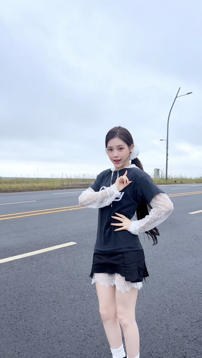 Baby DONT Cry 'I DONT CARE' Preview 2 Digital Single 【I DONT CARE】 ➫ 2025.11.19 (Wed) 6PM KST