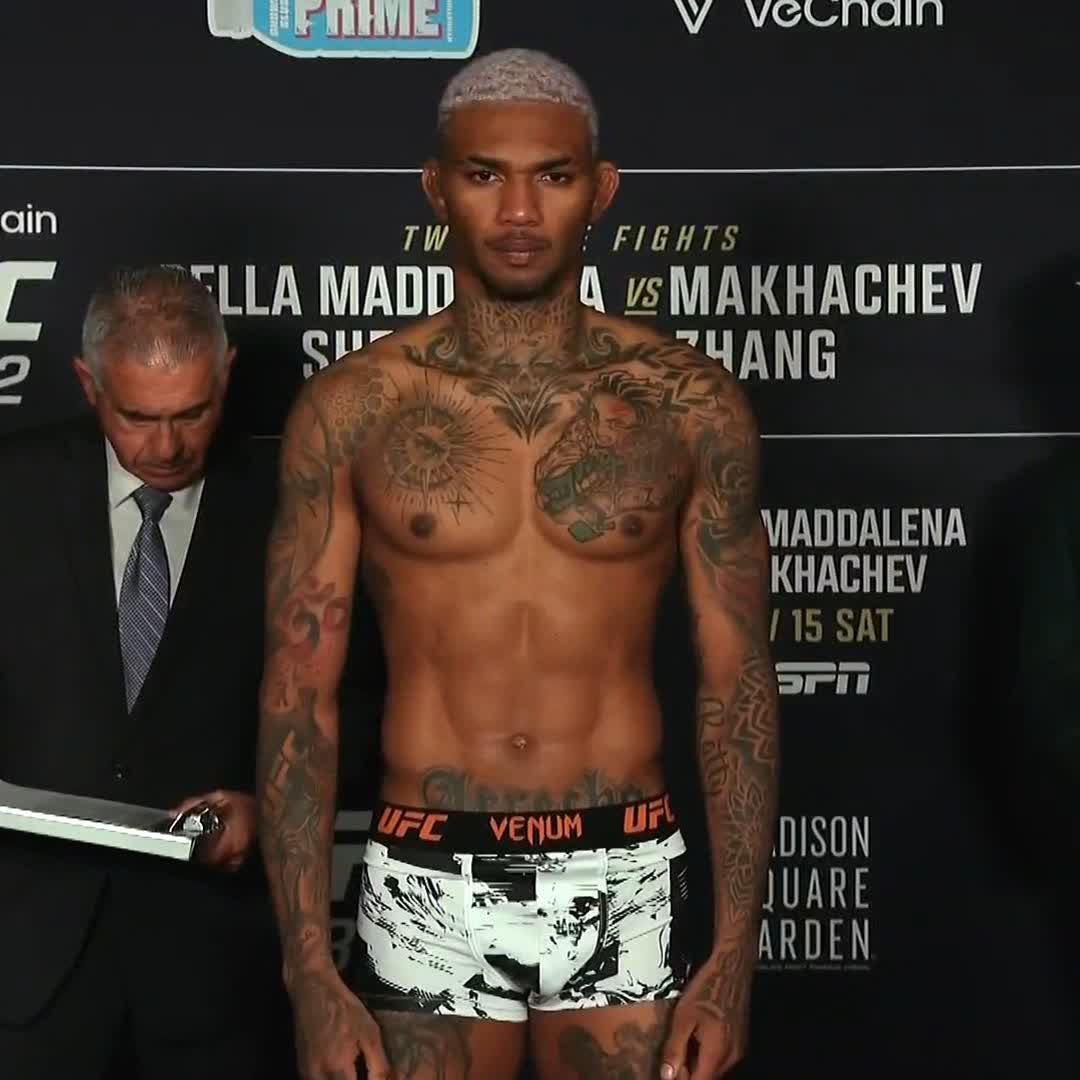 170.6 libras registra la estrella Michael Morales 🇪🇨 #VeChain | #UFC322 | Sáb. 15 de Nov.