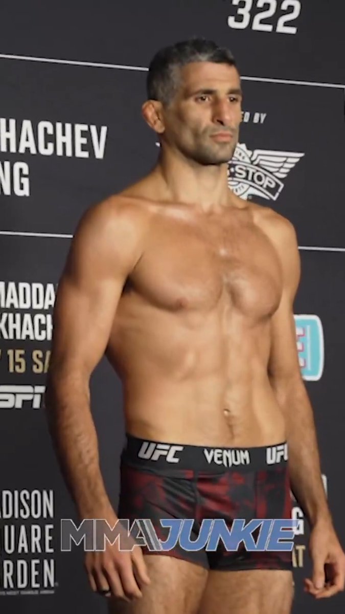 Beneil Dariush botched his #UFC322 weight cut and missed weight by 1.2 pounds. Bout status and fine amount vs. Benoit Saint Denis is current TBD.