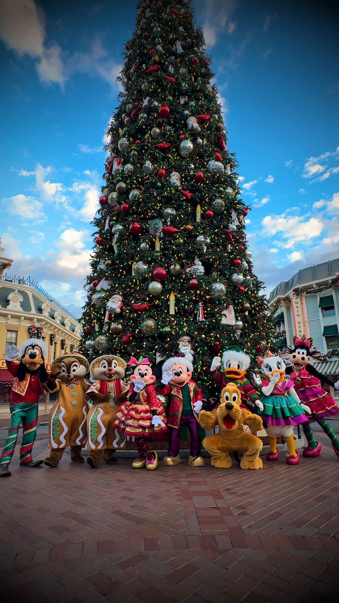 Snowflakes sparkle, laughter’s near, ❄️🎶 Holiday magic is finally here! ✨ With Minnie, Mickey, and friends so dear, 🎄 Nov 14–Jan 7 at Disneyland Resort, 'tis the season of cheer!🏰✨#DisneyHolidays