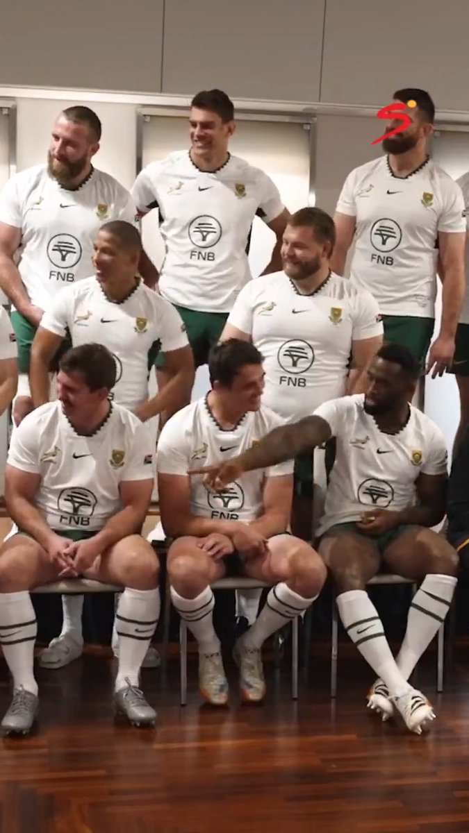 Springboks team photo in Italy done and dusted ✅📸 This may have been one of the best ones this season 😂👏 #SSRugby #QuilterNS