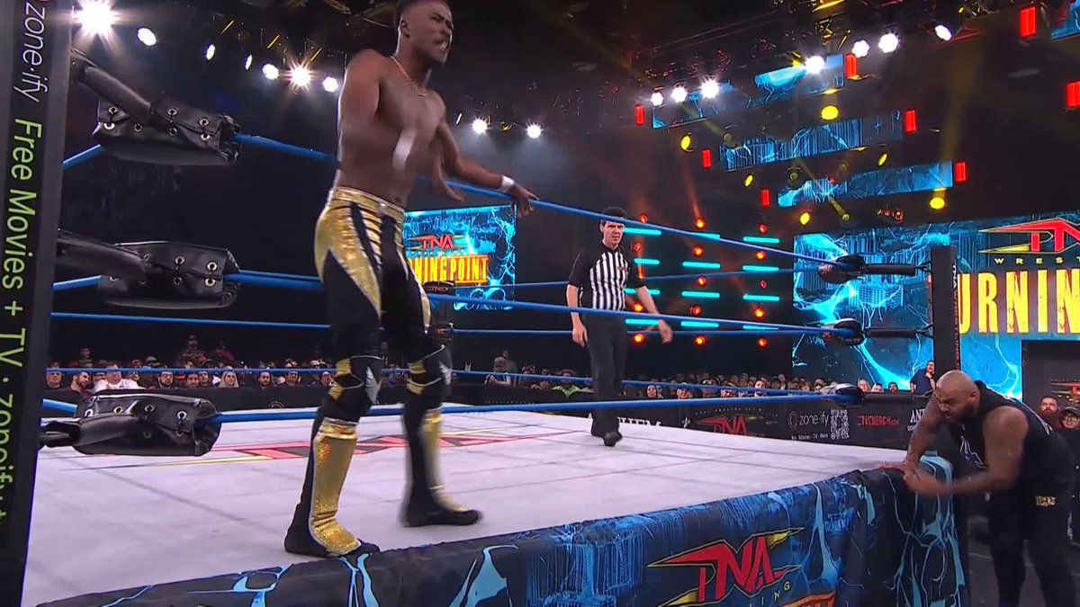 BRUTAL Powerbomb into the edge of the apron! A.J. FRANCI$ 💰 BDE WATCH #TNATurningPoint on TNA+: Get 1 month FREE of TNA+ with code TURNINGPOINT25