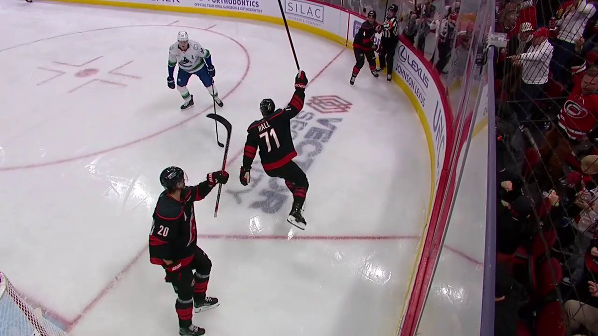 The birthday boy!! 🥳 Taylor Hall puts it away after a pretty passing play!