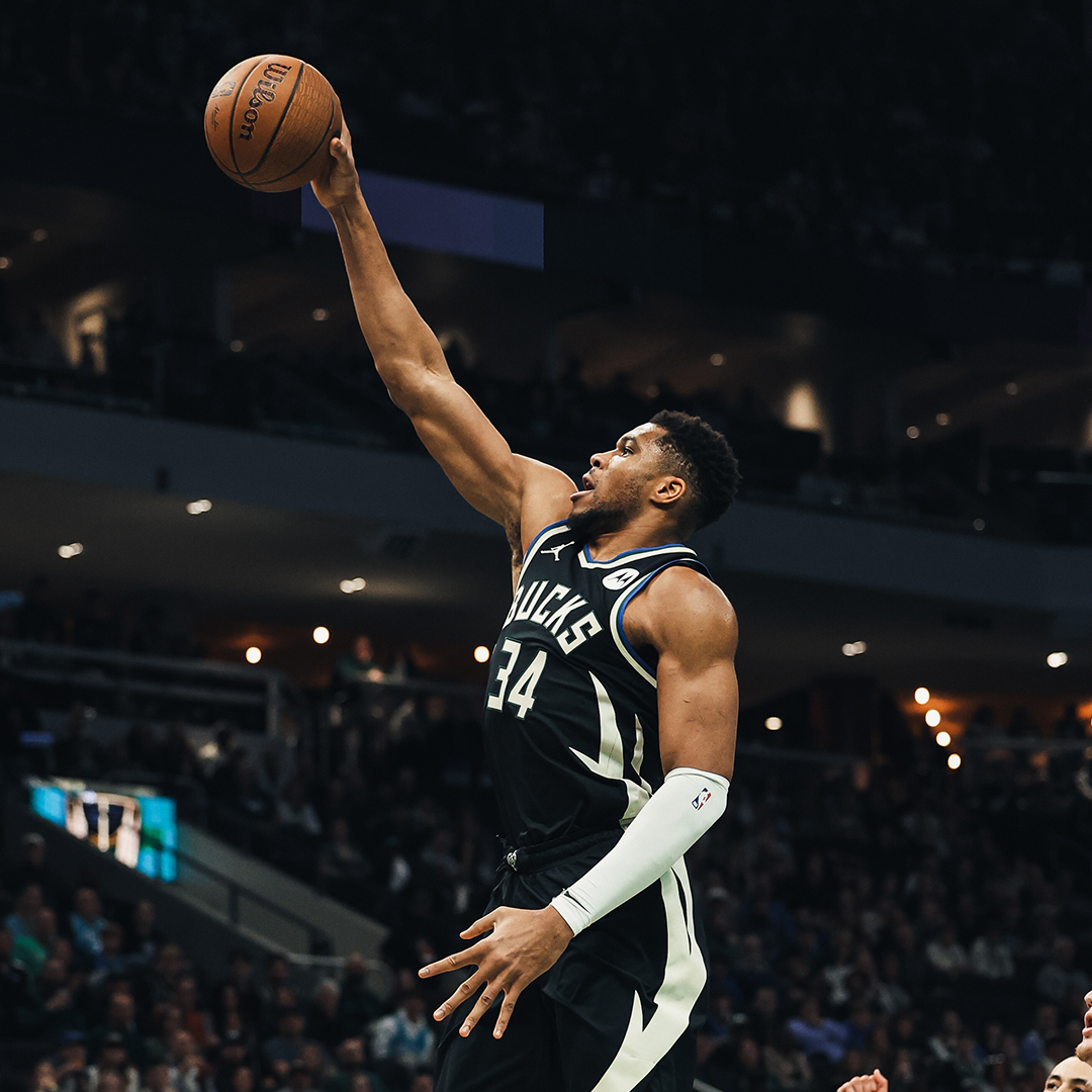 Giannis' 18 assists are tied for the most by a player in a game this season. 25 PTS | 18 AST | 7 REB | 1 BLK | 67% FG