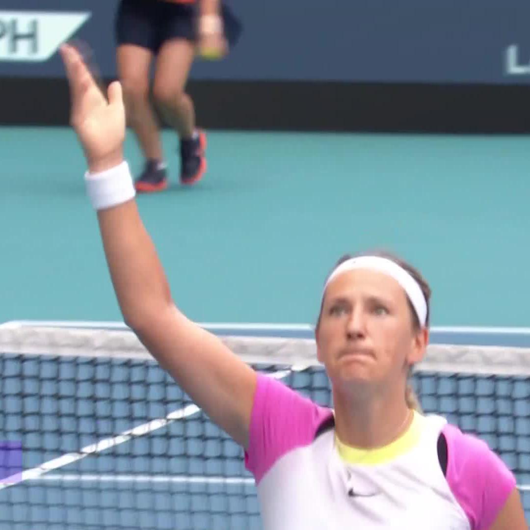 the way sabalenka and vika always be playing sick points like this to stay in tight important matches and 80% of the time they tank right after like after this point you should be wrapping the match up within 10 minutes with a win