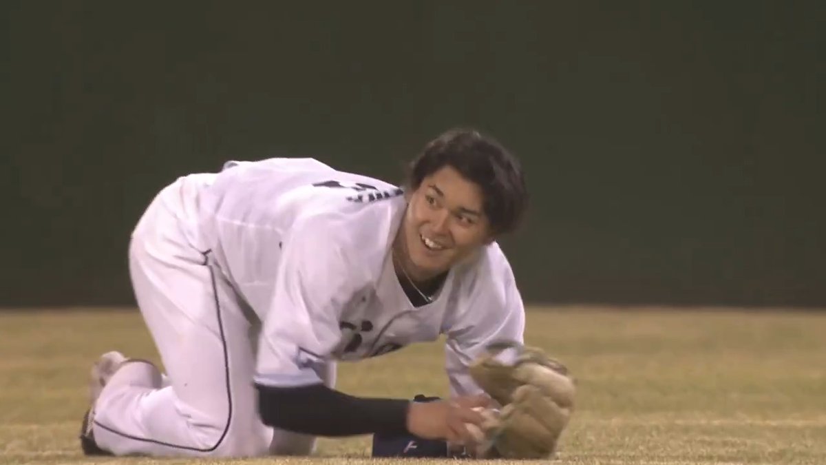 / ㊗️2025年度 #三井ゴールデン・グラブ賞 ✨ 埼玉西武 #西川愛也 選手🏆 \ 西川選手の2025年の素晴らしいプレーを一気見👀 みなさんが印象に残ったプレーはどれですか❓ #seibulions 👇試合の見逃し視聴はパーソル パ・リーグTVで!