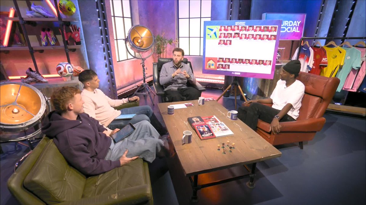 Picking the England 2026 World Cup squad 🏴󠁧󠁢󠁥󠁮󠁧󠁿 Who makes YOUR midfield 3? 🤔 #SaturdaySocial