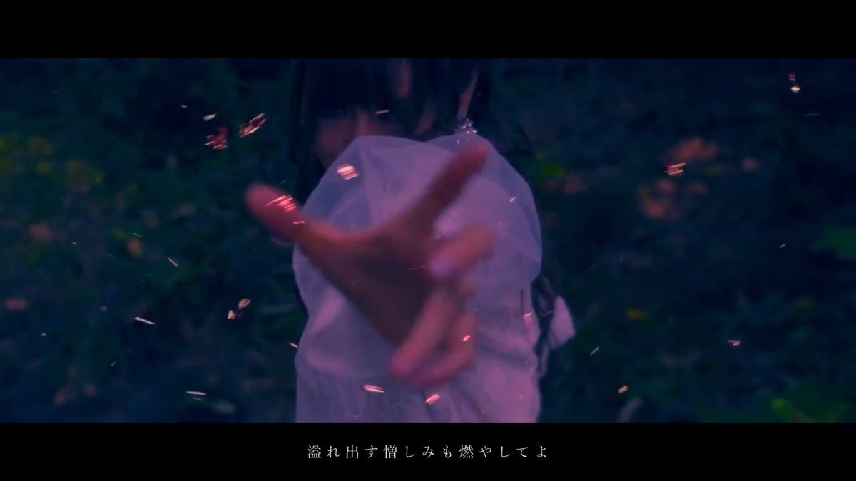 【 🆕 MV公開中 🎥 】 Fleur Tentation Petit「La Bible」より 『GRAND LOVE 〜聖なる花園〜』 のミュージックビデオをYouTubeにて公開中🎞️ 熱く切ないメタルバラード❤️‍🔥 ▼ Full ver. はこちら🪽 “愛” は美しく、 そして時に残酷だ――――⋯