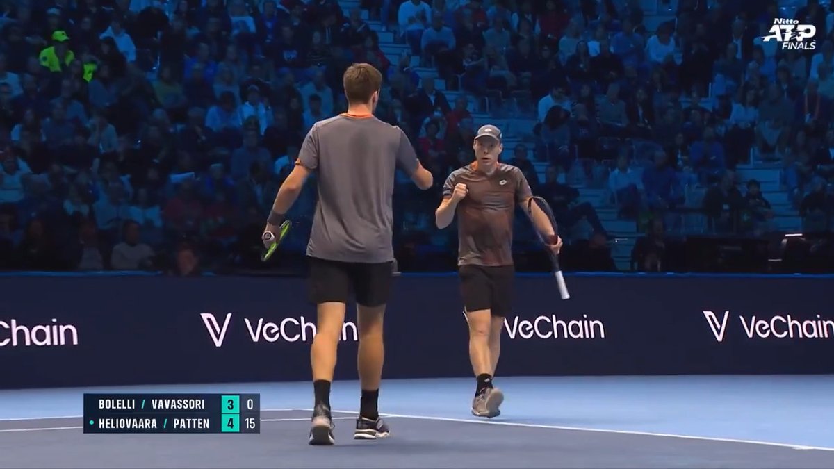 A lob of the highest order 💫 Harri Heliovaara, that is sublime. #NittoATPFinals