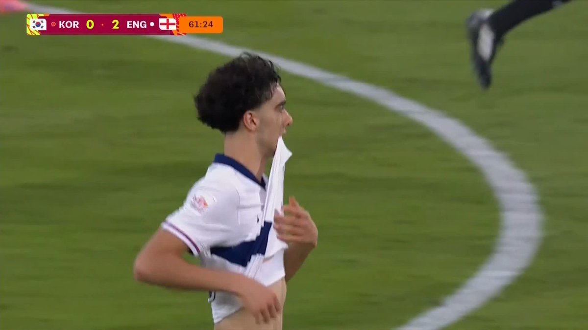 That would have been goal of the tournament 🫣 Tottenham youngster Lucá Williams-Barnett with an opportunistic effort from his own half but it's just wide 🤏