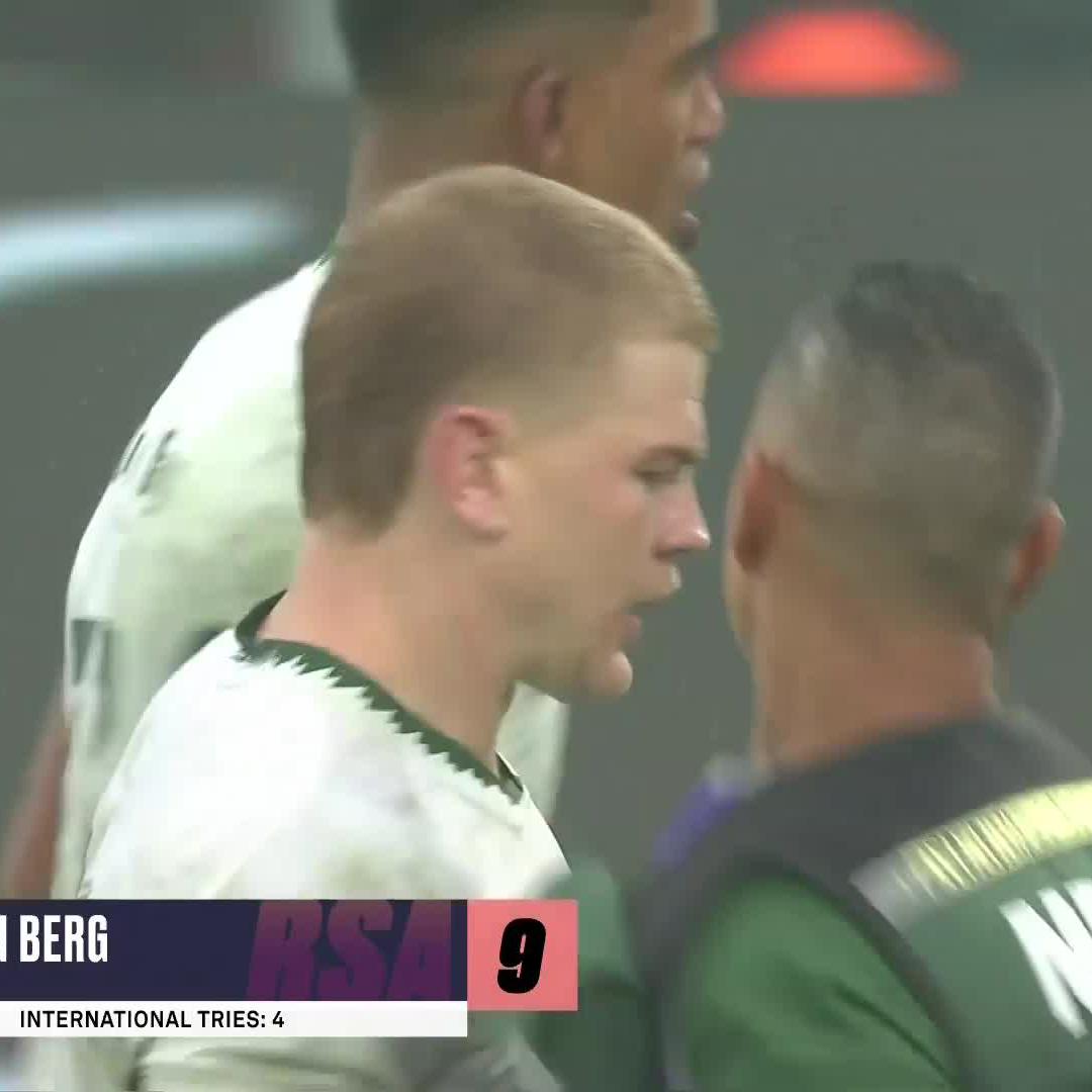 The Springbok scrumhalves always get in on the action 🤌🇿🇦 Morné van den Berg is over the line 🏉 📺 Stream #QuilterNS on DStv: Pick n Pay asap!