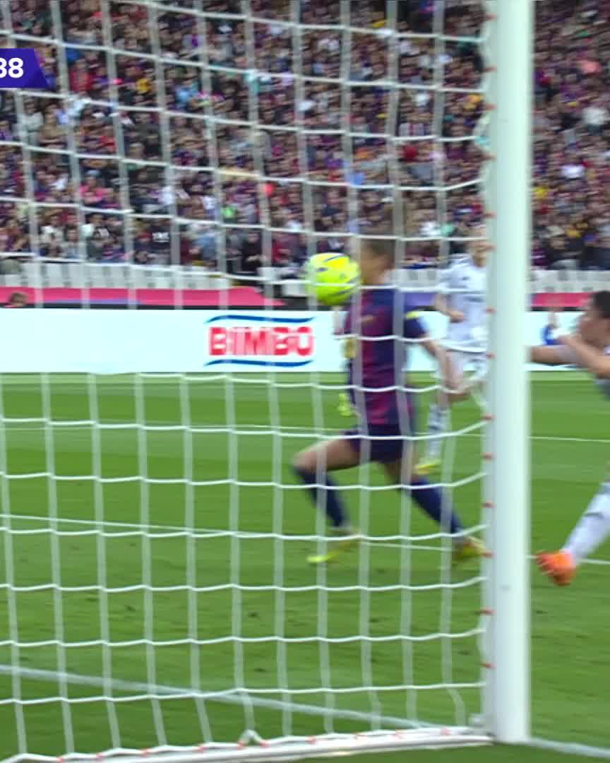 👀 Last minute Black Friday deal on offer for Ewa Pajor to double Barcelona's lead! Watch live for free on #LigaFmoeve