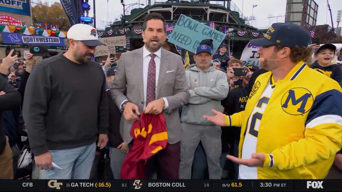 Typical USC dirtbags waiting until I’m a thousand miles away to take a shot at me Matt Leinart