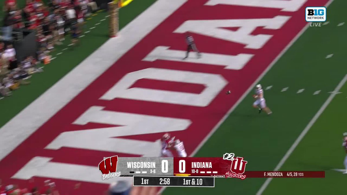 MENDOZA TO BECKER. 31 YARDS &amp; THE SCORE. Fernando Mendoza | Charlie Becker | #IUFB | 📺: Big Ten Network
