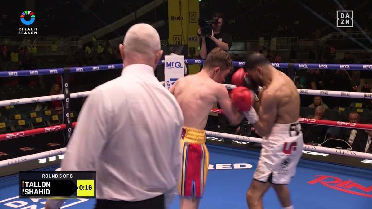 Mikie Tallon STOPS Fezan Shahid with a vicious uppercut in the fifth round! 😳 🎟️ Buy Eubank vs Benn 2 NOW HERE --> #EubankBenn2 | Live NOW▪️