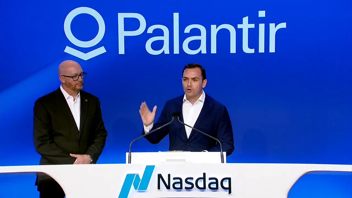 It was an honor to ring the @NASDAQ closing bell with my friend Steve Parker from Boeing Defense earlier this week, particularly on Veterans Day.