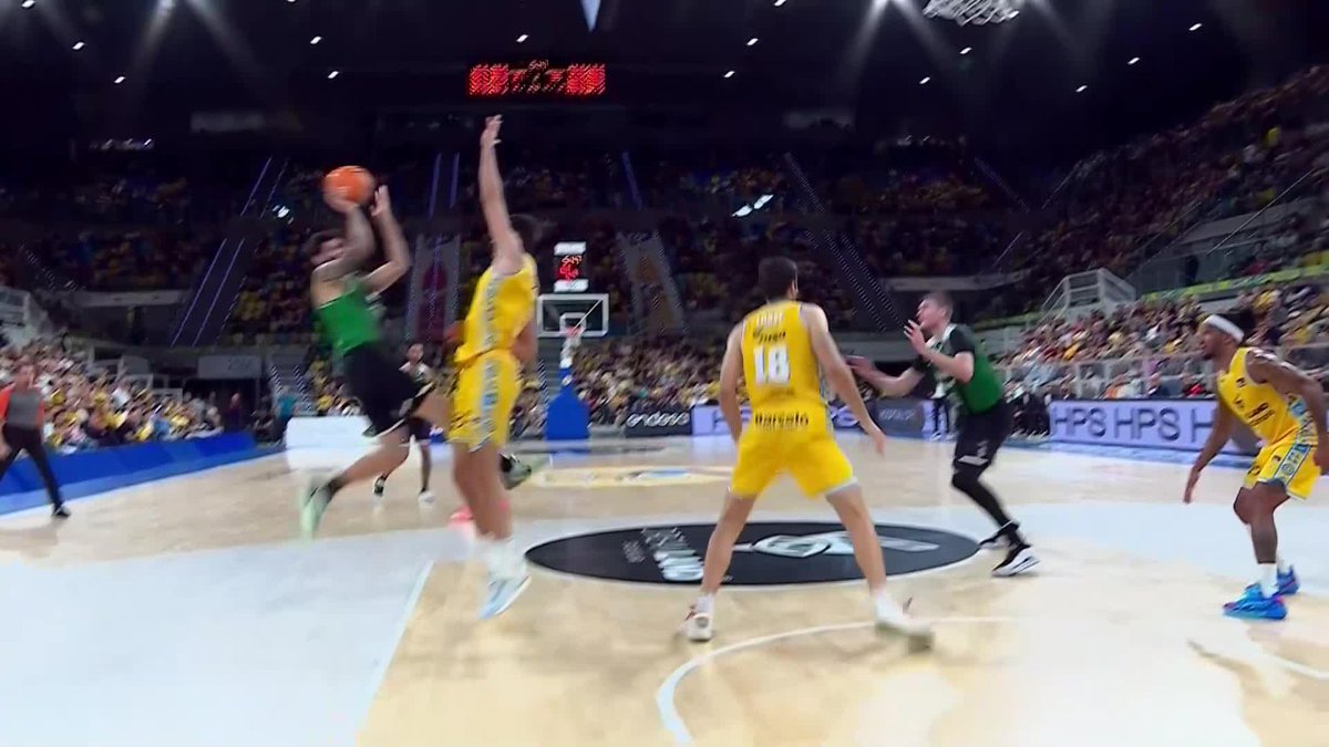 ¡Lo que se acaba de inventar RICKY RUBIO! 💥 🤯 Ricky Rubio 📺 DAZN España | #LigaEndesa | Club Joventut Badalona