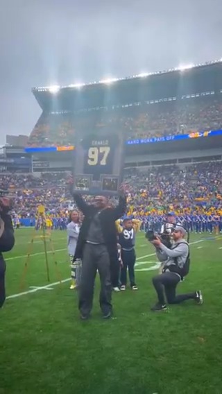 Hail To Aaron Donald