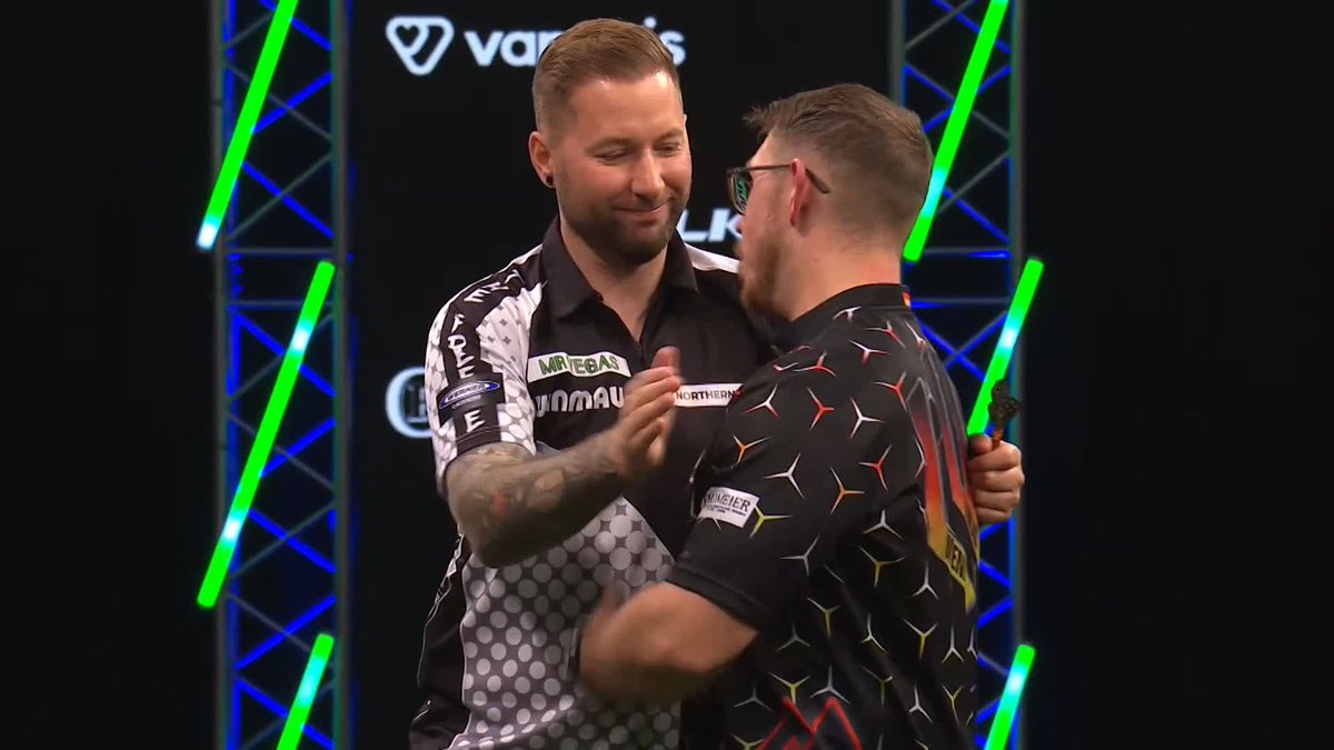 NOPPERT SAFELY INTO THE SEMIS! Danny Noppert halts Lukas Wenig's late resistance to book his place in a maiden Grand Slam of Darts semi-final! 📺 #GSOD | QF