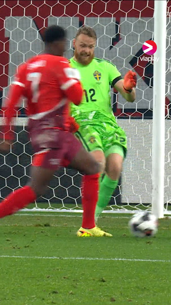 Schweiz fĂ„r med sig straff â Xhaka Ă„tertar ledningen đšđ Vad sĂ€ger ni om straffsituationen, rĂ€tt eller fel? đ