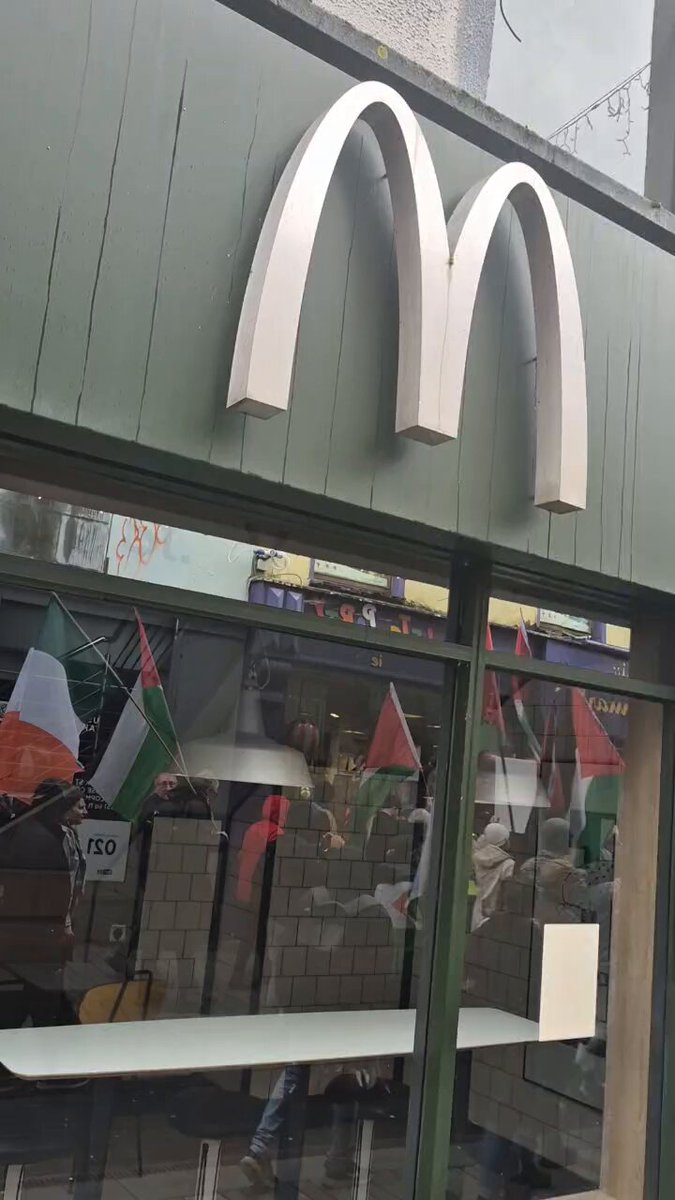 The sweet scene of an empty McDonalds today during our Palestine march in Cork City Ireland today. Boycott McDonalds.