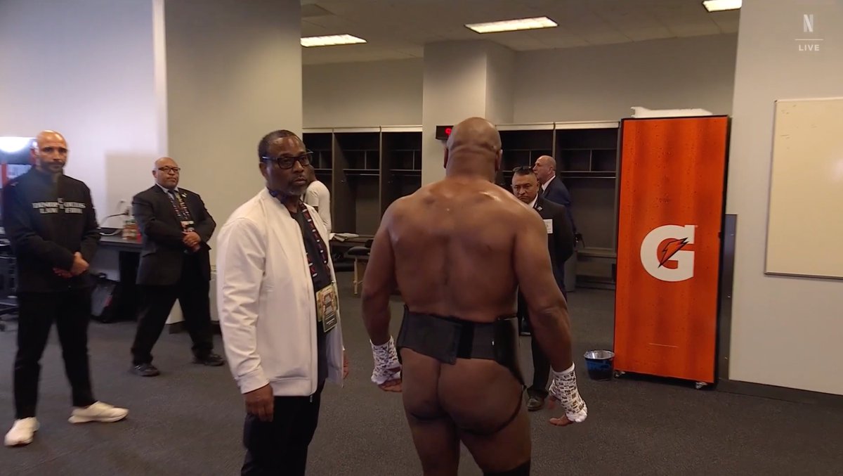 😂😂 if I have to see Mike Tyson’s ass on the anniversary SO DO YOU!