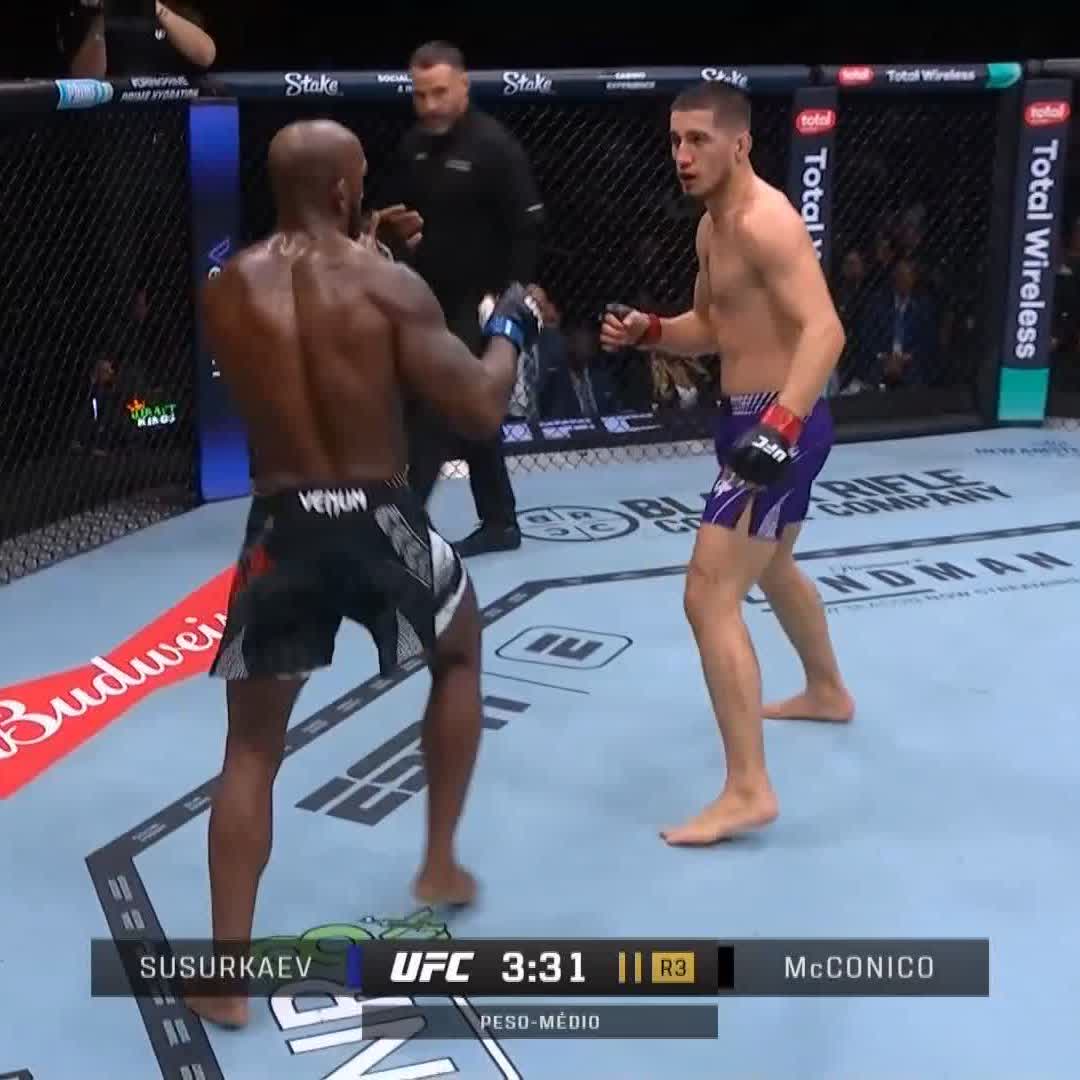 O nocaute de 🇷🇺 Baisangur Susurkaev sobre 🇺🇸 Eric McConico no UFC 322, agora há pouco, em Nova York. #UFC #UFCBR #UFC322